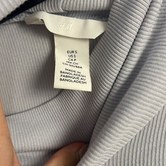 H&M Baby Blue Bodysuit - Picture 7 of 7